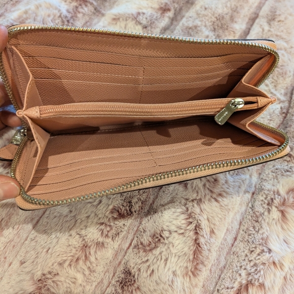 Coach Blush Pink Leather Wallet - Picture 3 of 6